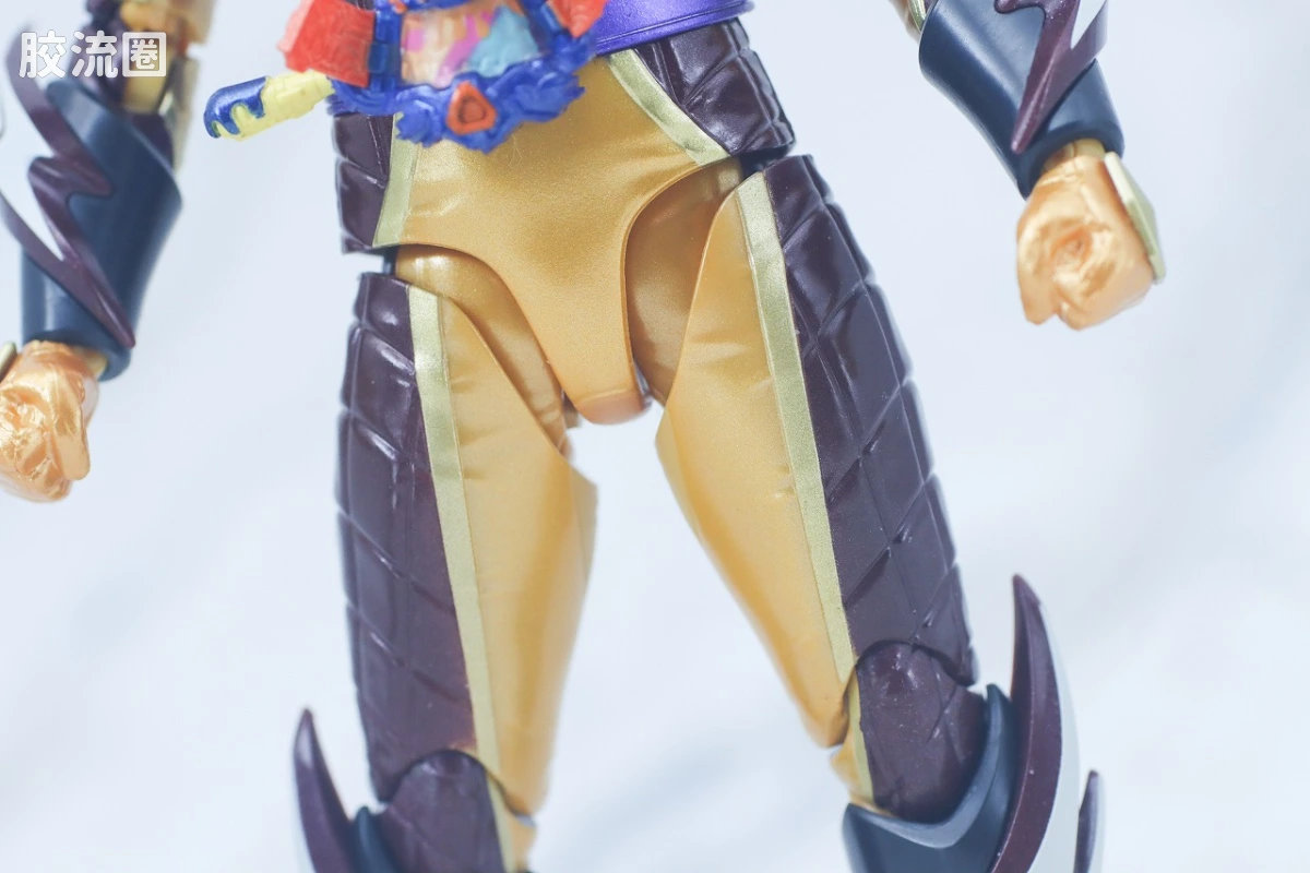 SHF 假面骑士限定版 假面骑士Valen/瓦伦 冰沙特装＆“松脆”效果配件套装 - 图片